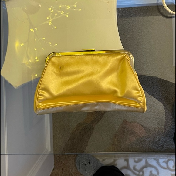 The Gap Gold Sequined Clutch Wallet Mini Purse Clasp Occasion Evening Handbag - Picture 3 of 5